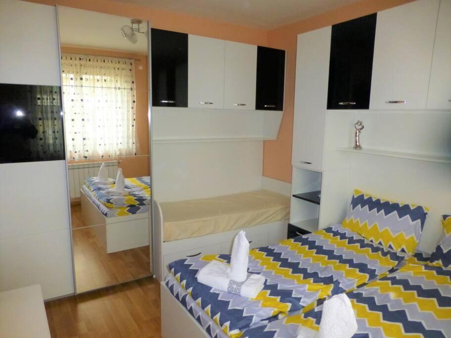 Mia'S Apartment, Stylish One Bedroom Suite Sofia Esterno foto